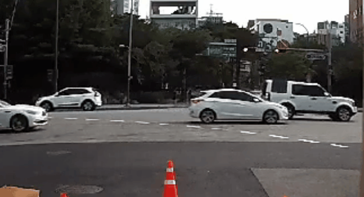 서울 마포서 차선변경하다 오토바이 운전자 숨지게 한 40대 입건(심약자 금) | 인스티즈