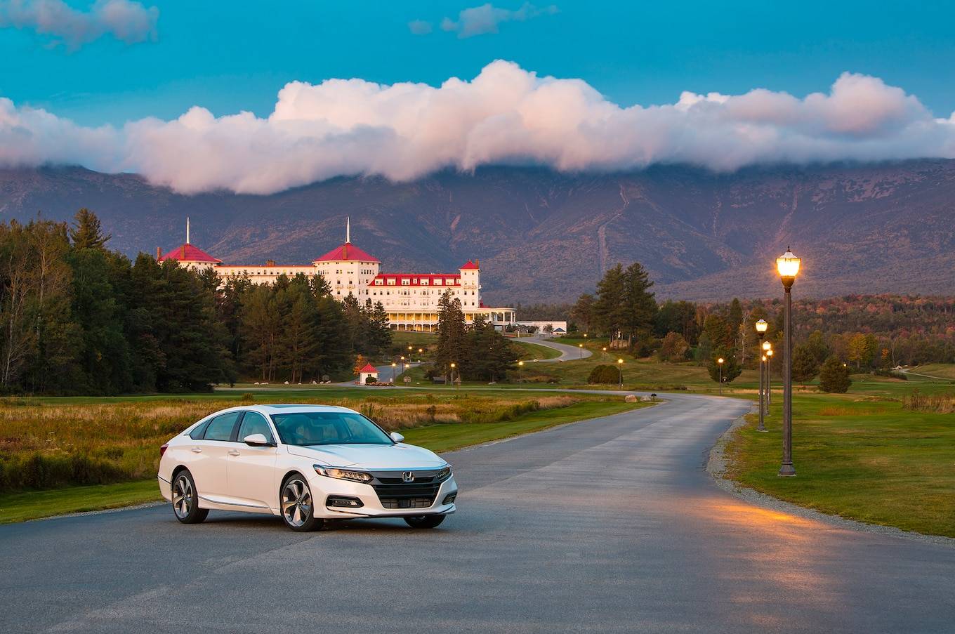 2018 신형 도요타 캠리 2.5 XLE vs 2018 신형 혼다 어코드 1.5T [데이터주의] | 인스티즈