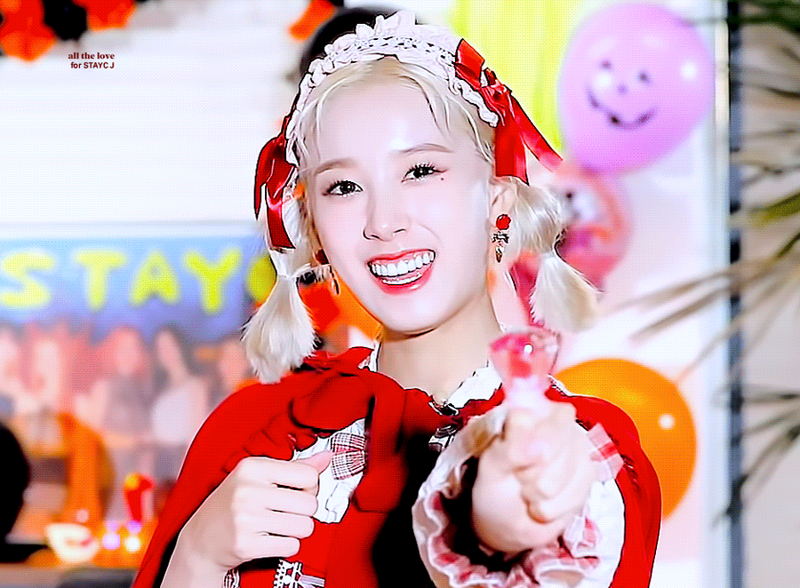 할로윈이라고 올라온 스테이씨 사진 모음.jpg | 인스티즈