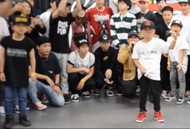 대체 커서 뭐가 되려고 벌써부터 저러는지 궁금한 아이들.gif | 인스티즈