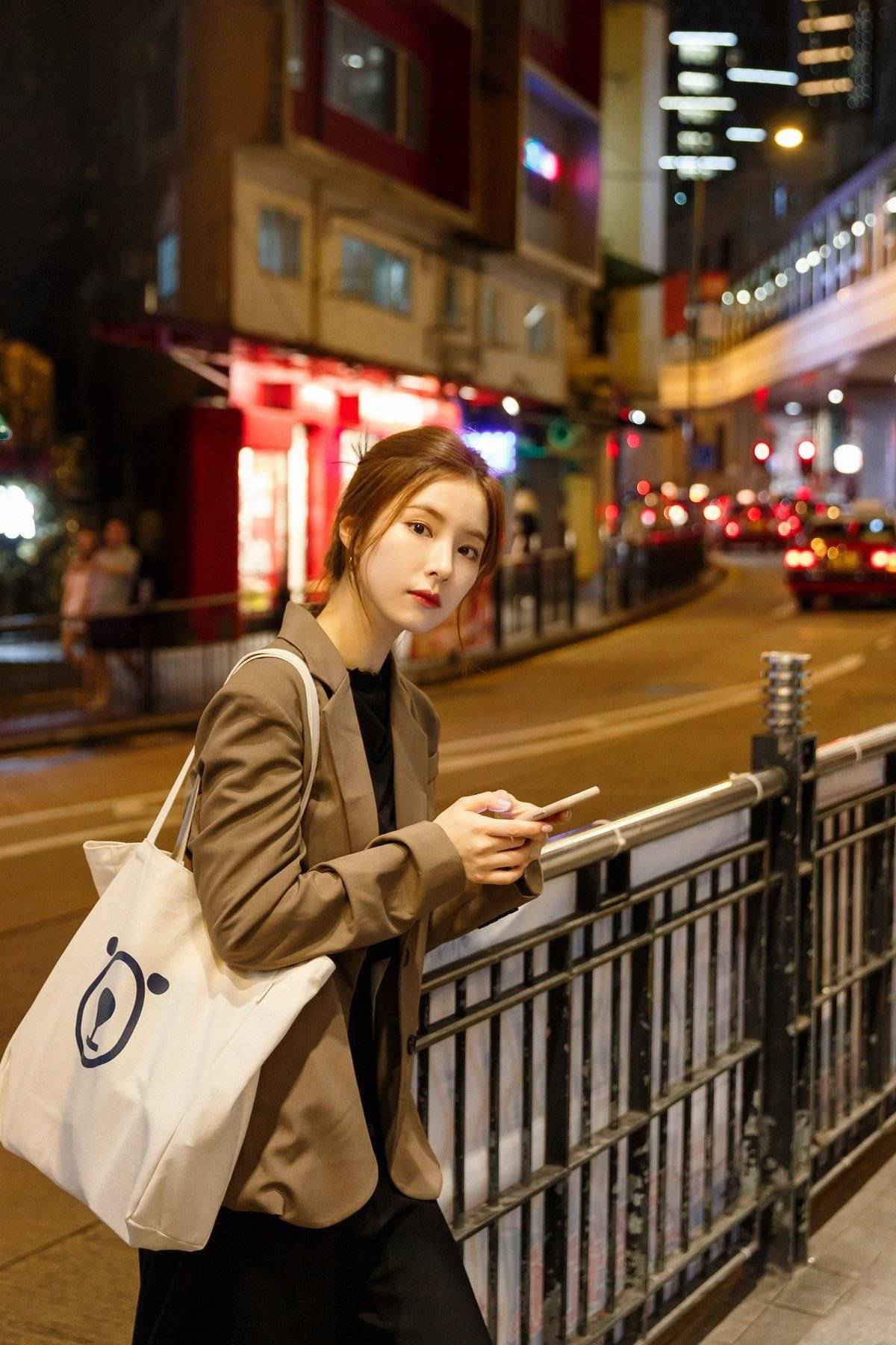파리 박신혜, 홍콩 신세경 | 인스티즈