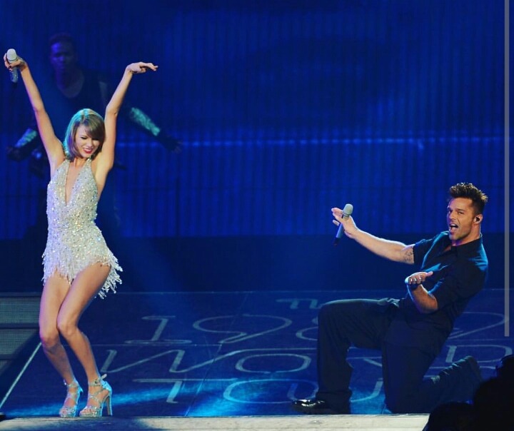 테일러 스위프트의 시그니처 립색깔 red lip | 인스티즈