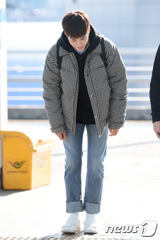 오늘자 박보검 공항사진 | 인스티즈