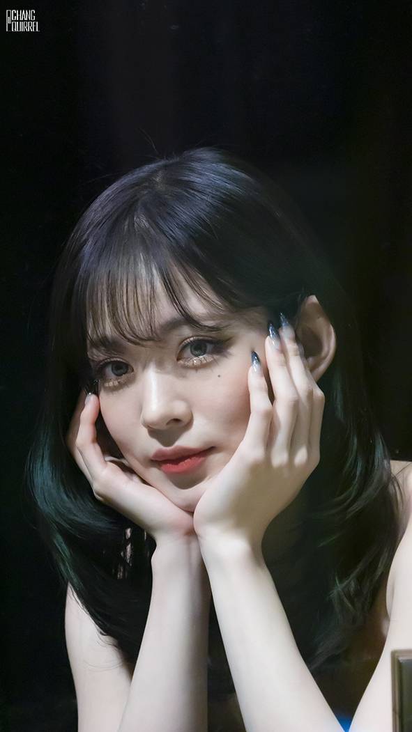 (스압)얼굴도 몸매도 예쁜 프로미스나인 이채영.jpgif | 인스티즈