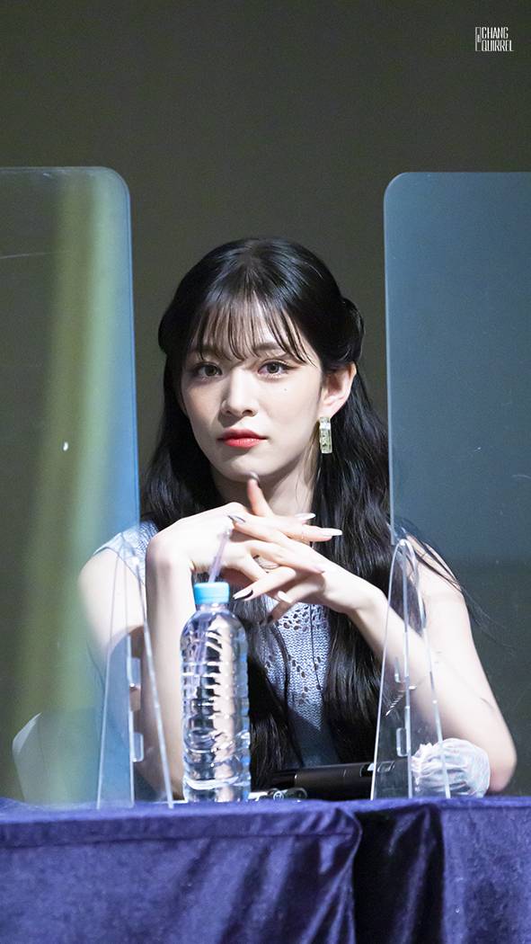 (스압)얼굴도 몸매도 예쁜 프로미스나인 이채영.jpgif | 인스티즈