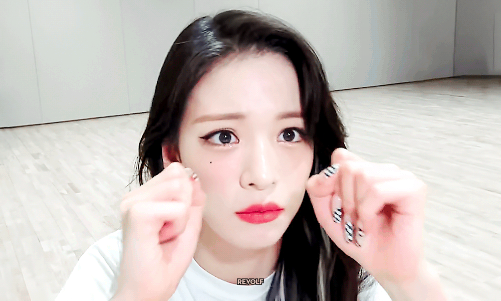 (스압)얼굴도 몸매도 예쁜 프로미스나인 이채영.jpgif | 인스티즈