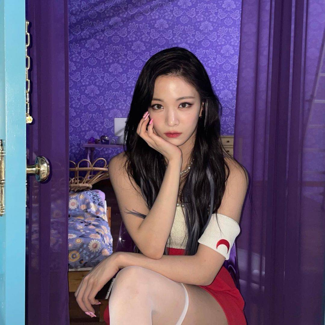 (스압)얼굴도 몸매도 예쁜 프로미스나인 이채영.jpgif | 인스티즈