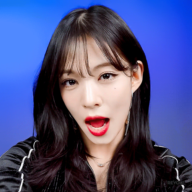 (스압)얼굴도 몸매도 예쁜 프로미스나인 이채영.jpgif | 인스티즈