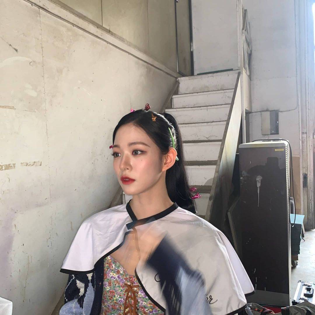 (스압)얼굴도 몸매도 예쁜 프로미스나인 이채영.jpgif | 인스티즈