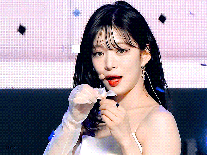 (스압)얼굴도 몸매도 예쁜 프로미스나인 이채영.jpgif | 인스티즈