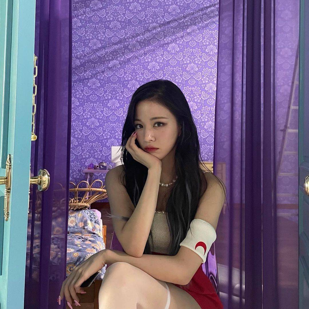 (스압)얼굴도 몸매도 예쁜 프로미스나인 이채영.jpgif | 인스티즈