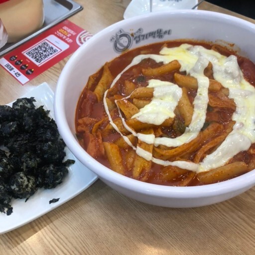 엽기떡볶이 vs 신전떡볶이 - 인스티즈(instiz) 이슈 카테고리