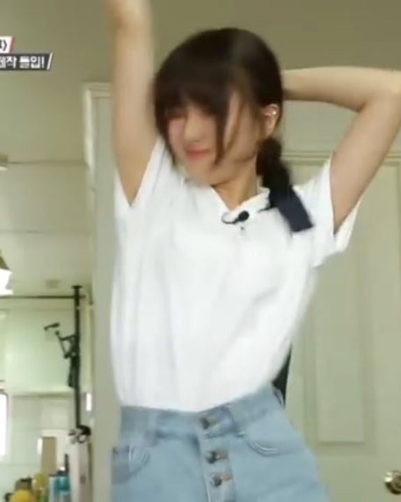 여자친구 은하의 한결같은 포즈 | 인스티즈