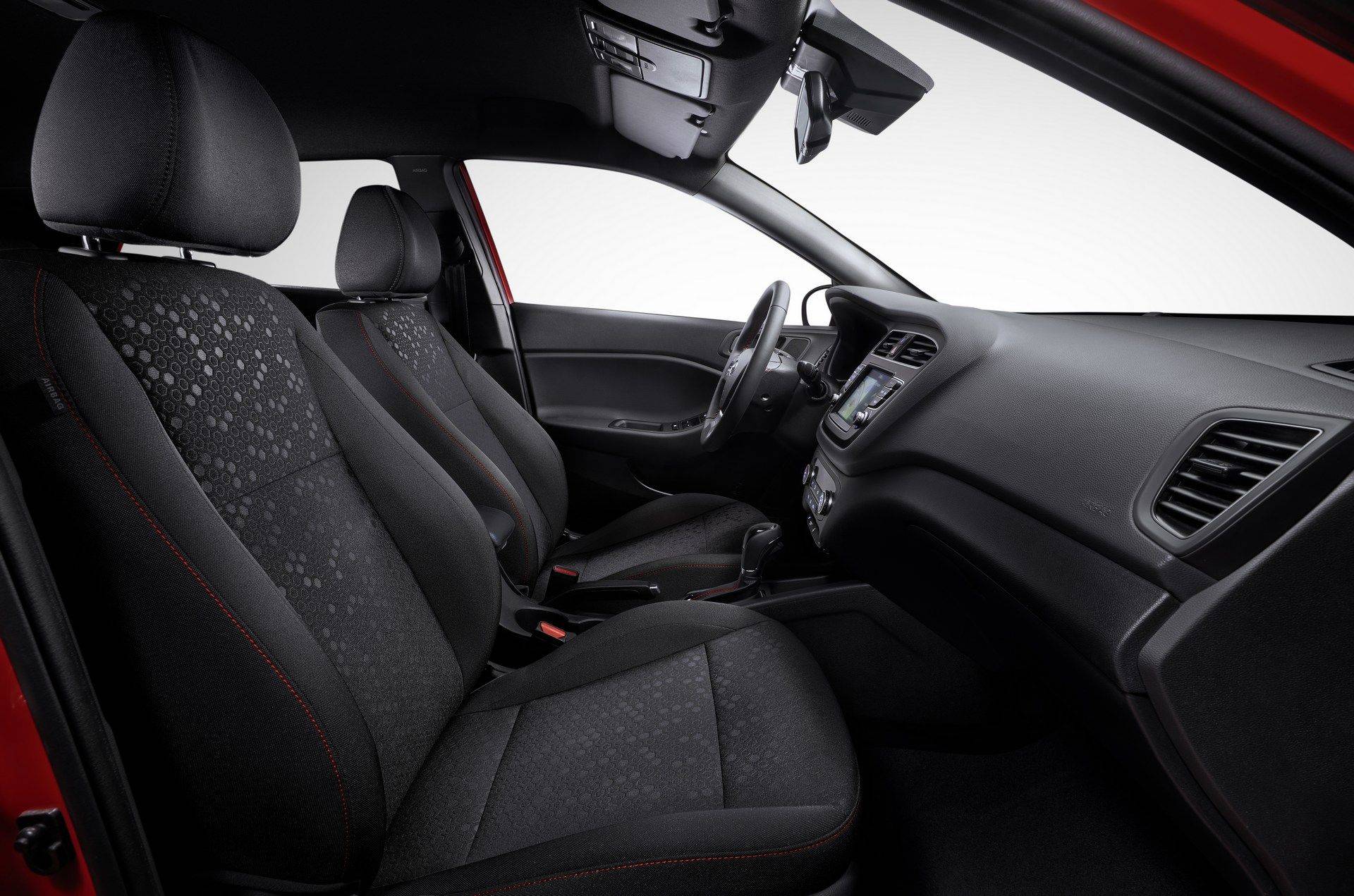 2018 현대 i20 페이스리프트 | 인스티즈