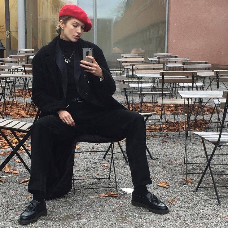 역시 검정 코트는 배신하지 않아유아차에 있던 아기가 사라짐.gif | 인스티즈