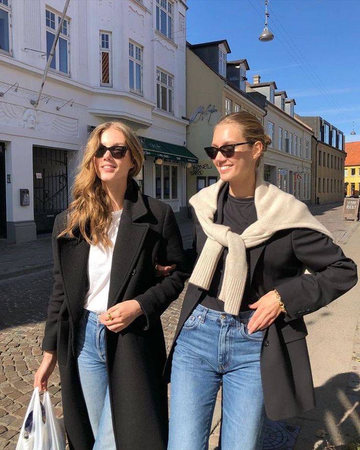 역시 검정 코트는 배신하지 않아유아차에 있던 아기가 사라짐.gif | 인스티즈