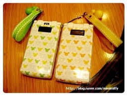 생전 처음본 폴더폰이 신기한 여돌 | 인스티즈