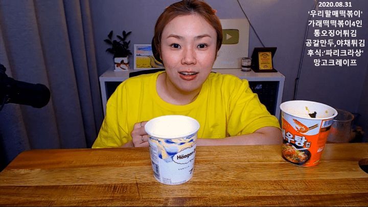 사진관에서 15년 동안 일했던 입짧은햇님이 말하는 여권 사진 팩폭...jpg | 인스티즈