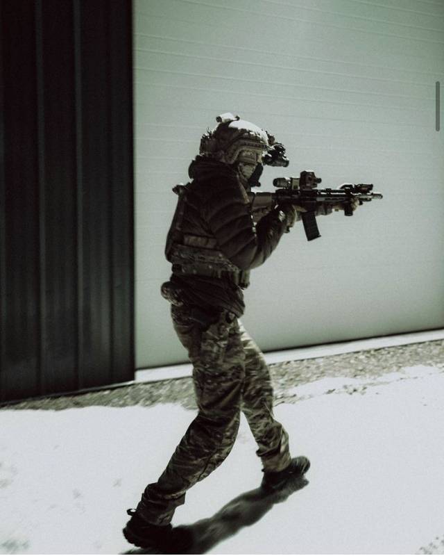 우크라이나에 봉사하러간 미국청년들 근황 | 인스티즈