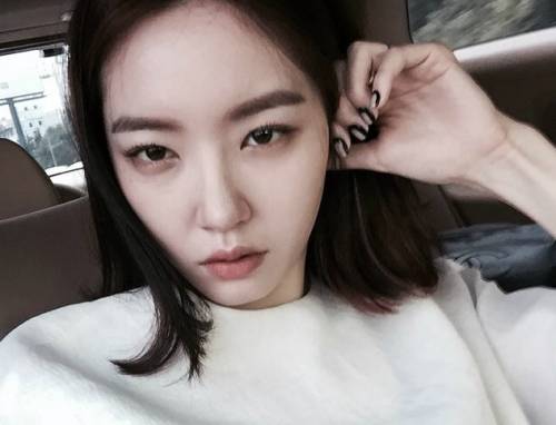 마리텔 김새롬, 매혹적인 눈빛과 물오른 미모 '눈길'