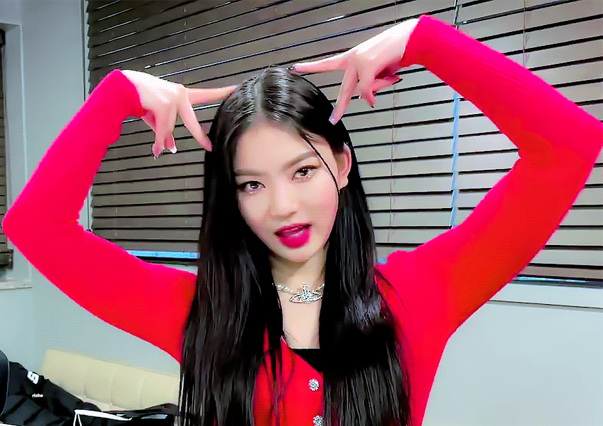 [잡담] 아이사 부를 땨ㅐ 끝에 아이사랑해 이렇게 하는 거 | 인스티즈