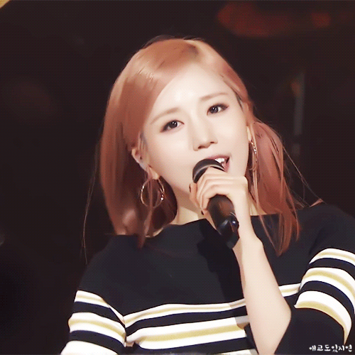 JIN 데뷔 5주년이라 러블리즈 명은이.jpgif | 인스티즈