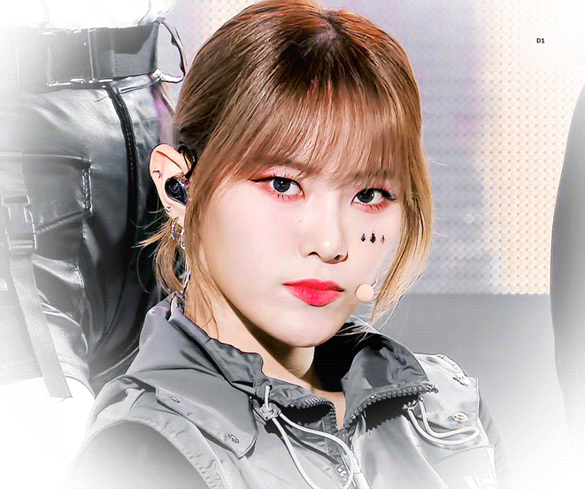 [잡담] 같은 위씨 집안끼리 누가 선배할건지 합의를 보시기 바랍니다 (위클리 위아이) | 인스티즈