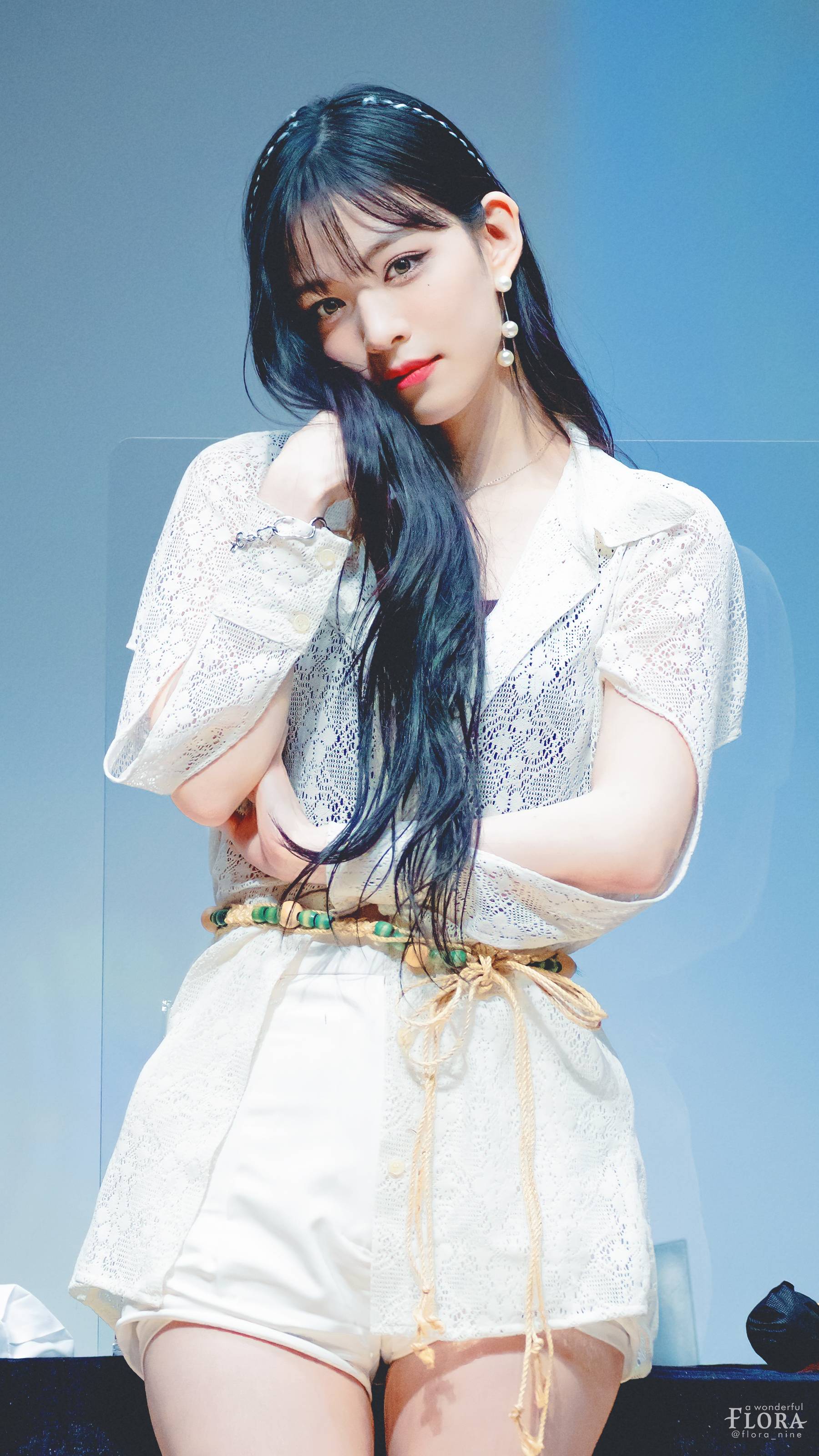 (스압)얼굴도 몸매도 예쁜 프로미스나인 이채영.jpgif | 인스티즈