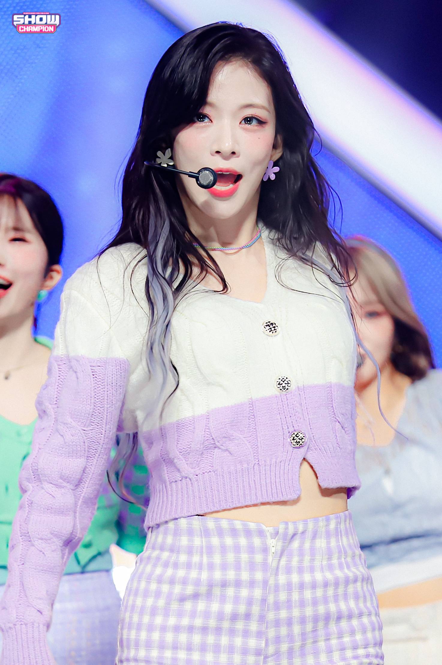 (스압)얼굴도 몸매도 예쁜 프로미스나인 이채영.jpgif | 인스티즈