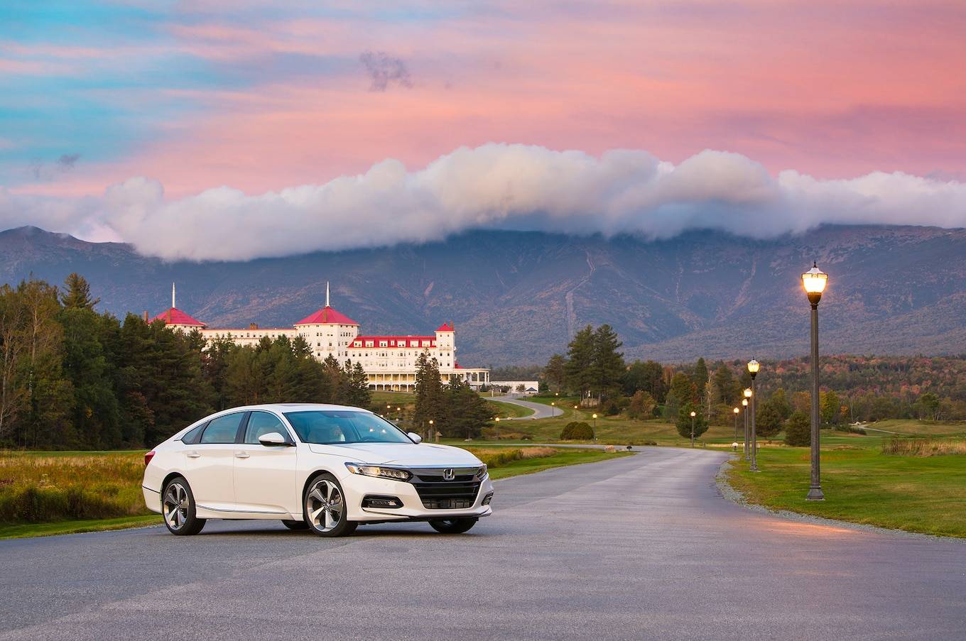 2018 신형 도요타 캠리 2.5 XLE vs 2018 신형 혼다 어코드 1.5T [데이터주의] | 인스티즈