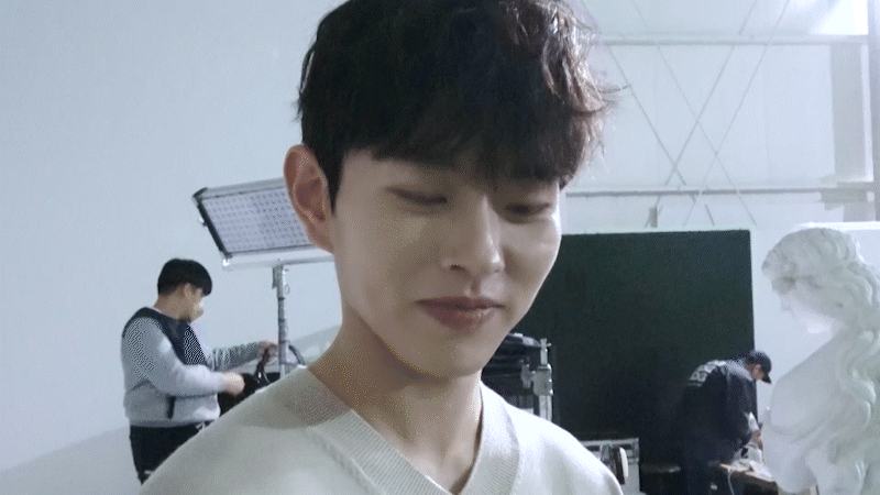 [잡담] 첫 버스킹 끝나고 가기 싫다고 드러누운 금쪽이 이병찬 ㅋㅋㅋㅋ | 인스티즈