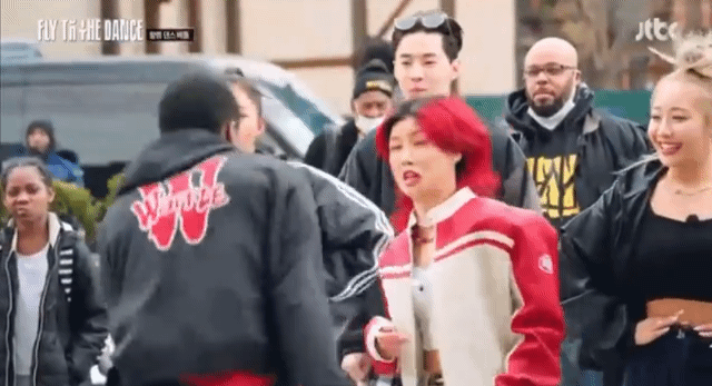 할렘가 남댄서 도발에 지지않는 아이키.jpg | 인스티즈