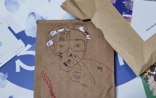 나 원우 에스쿱스 포카교환했는데 사기 당한줄 그림연습 다른곳에다가 하시라고요.twt | 인스티즈