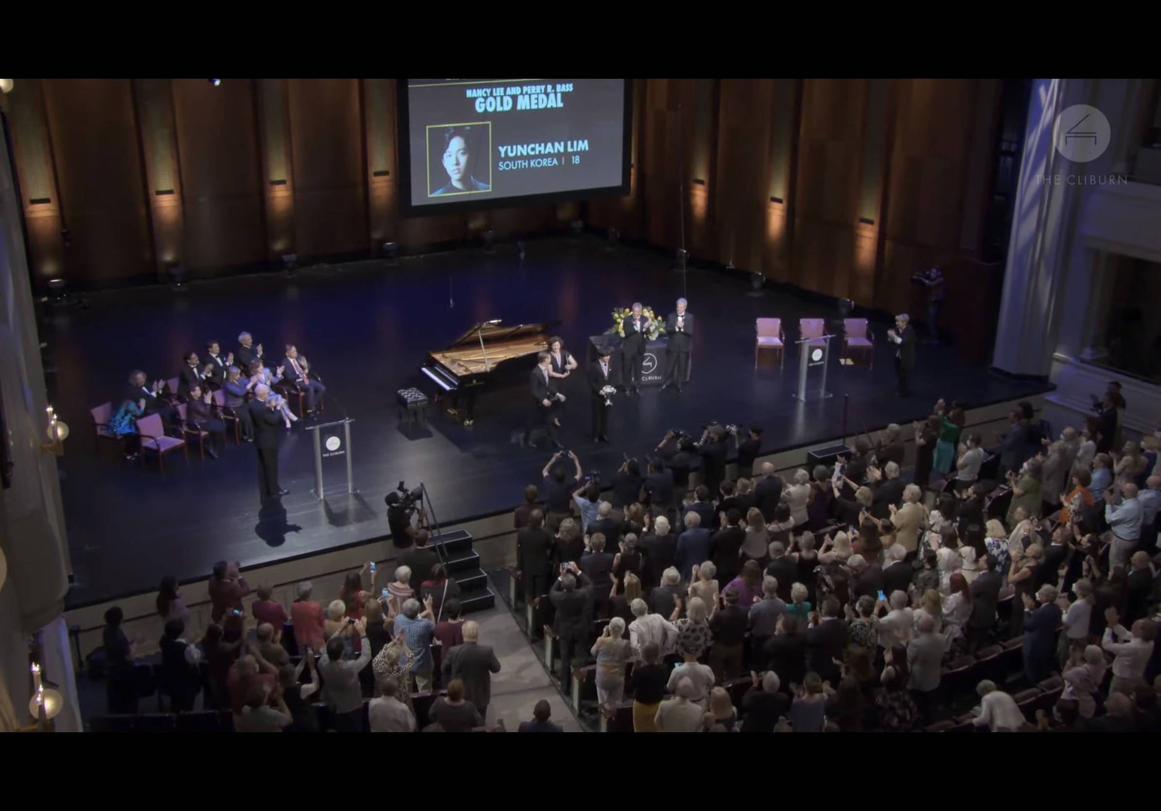 현시각 국제 피아노 콩쿠르에서 우승한 04년생 한국인 | 인스티즈