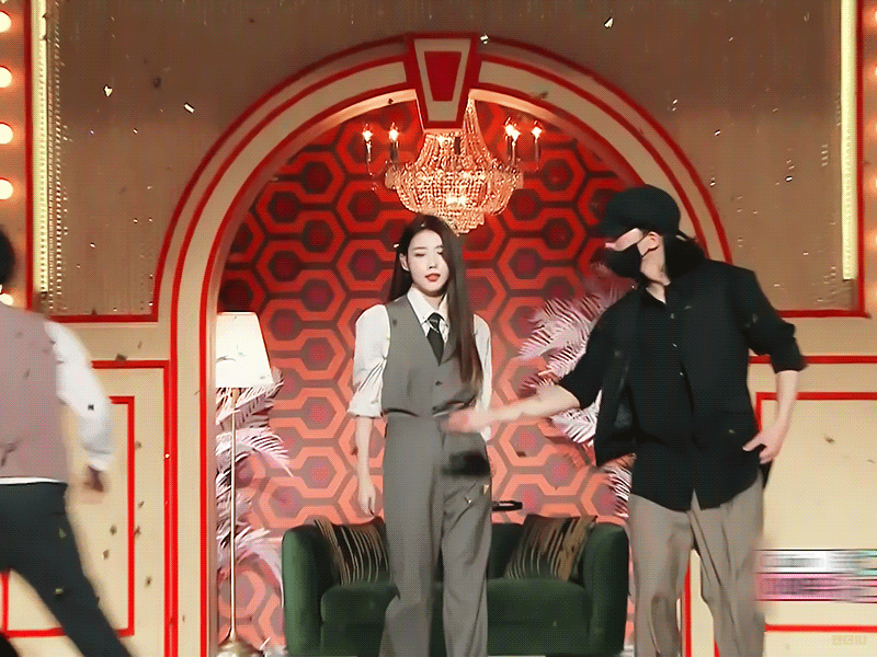 쫌쫌따리 모아온 여자아이돌 수트/제복 컨셉 | 인스티즈