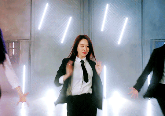 쫌쫌따리 모아온 여자아이돌 수트/제복 컨셉 | 인스티즈