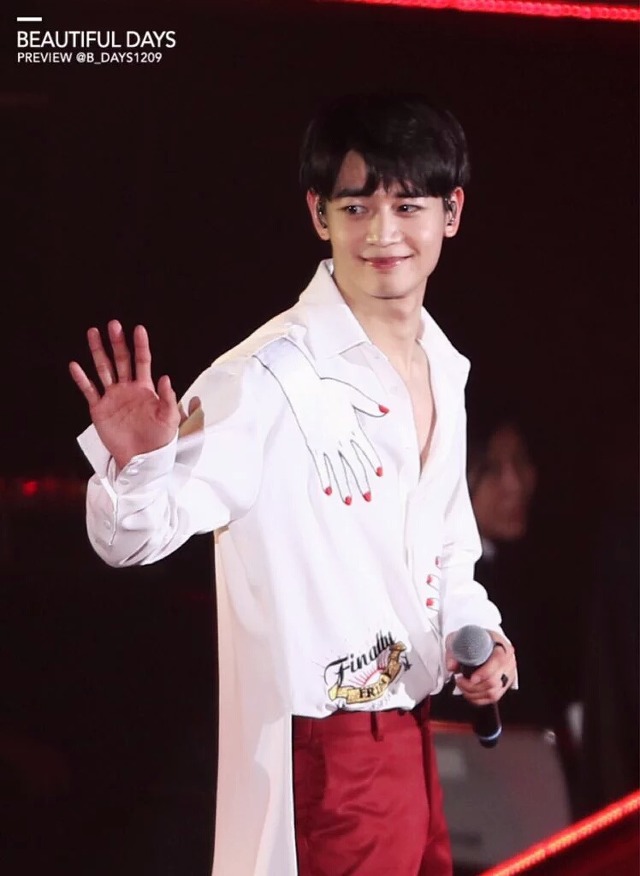 소속사 사장도 만족한, 키가 디렉팅한 샤이니 콘서트 의상.jpgif | 인스티즈