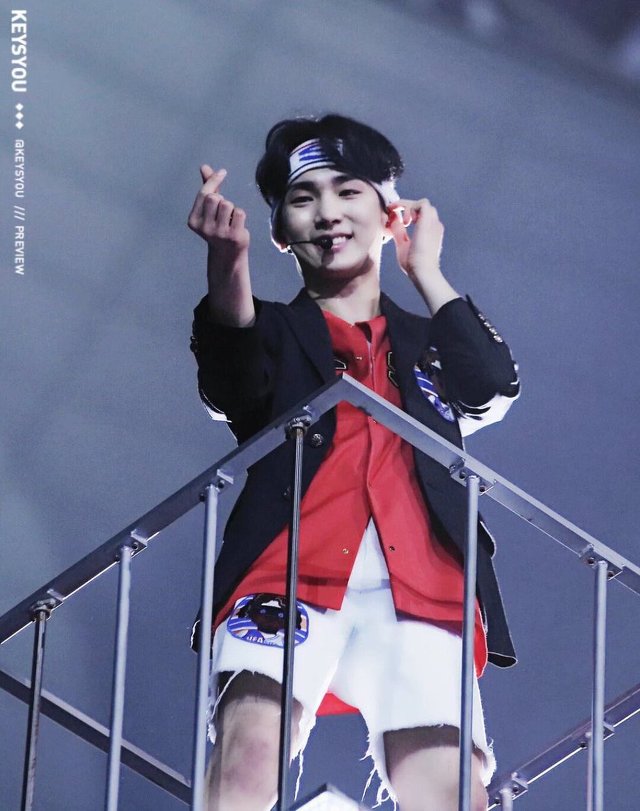 소속사 사장도 만족한, 키가 디렉팅한 샤이니 콘서트 의상.jpgif | 인스티즈