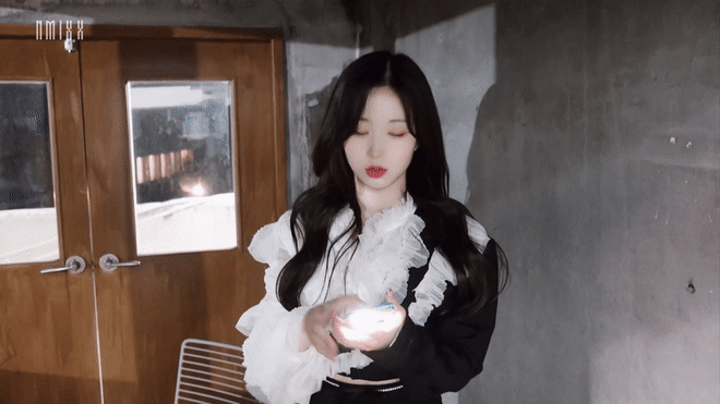 셀카 이쁘게 나오게 찍는 꿀팁.gif | 인스티즈