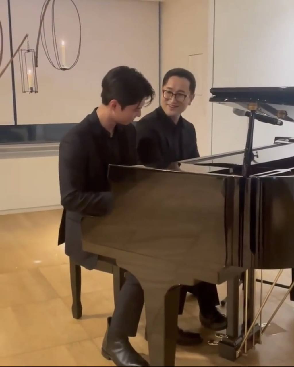 박보검이 즉흥 피아노 연주하자 피아니스트 반응 | 인스티즈