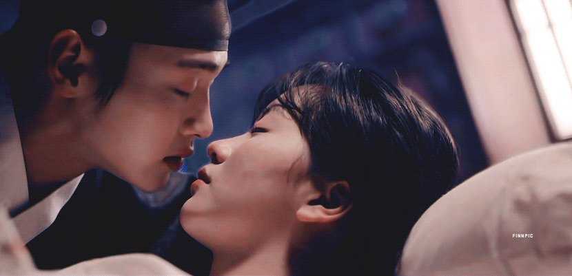 [녹두전] 시상식 대형 스크린으로 본인들 키스신 감상하는 김소현, 장동윤 | 인스티즈