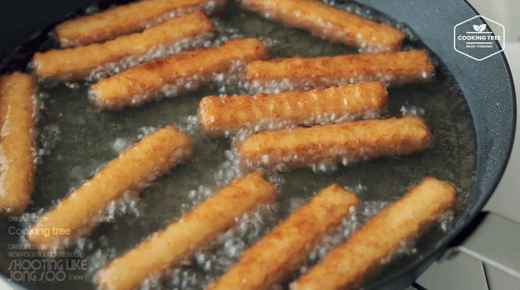 바삭하고 쫄깃한 치토스 감자튀김 만들기.gif | 인스티즈