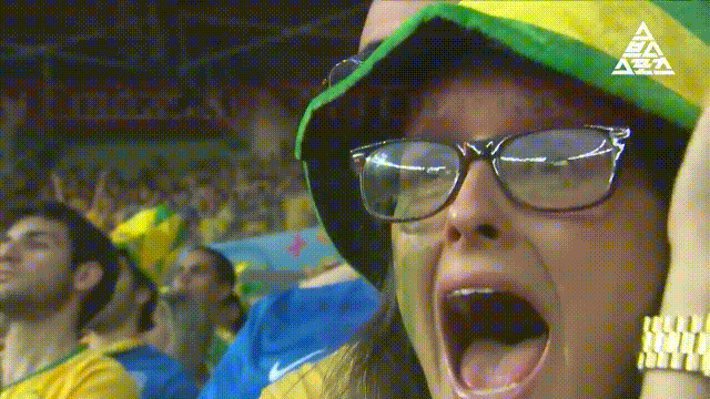 브라질과 경기 끝난 후 대피소로 모인 사람들 | 인스티즈
