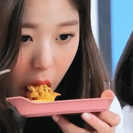 라면 먹는 여자 아이돌 모음.gif | 인스티즈