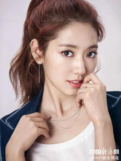 신체적 특징 중 하나인 갈라진 코 끝.jpg | 인스티즈