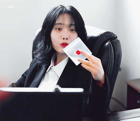 더글로리 이사라 역 배우 김히어라 출연작품.gif | 인스티즈