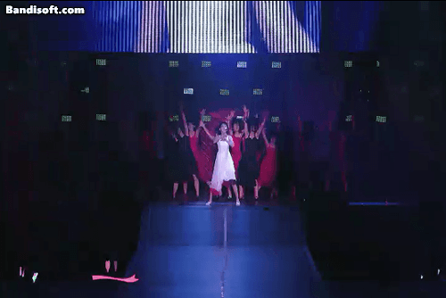 르세라핌 사쿠라 한국오기 1년전 일본콘서트 무대 | 인스티즈