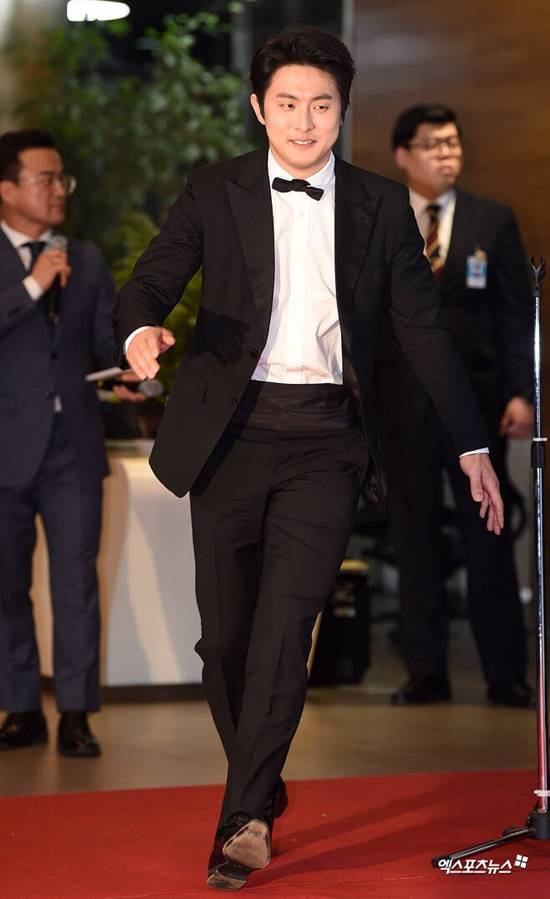 서강준 짤로 성시경 - 세사람 과몰입 망상하는 글.gif | 인스티즈