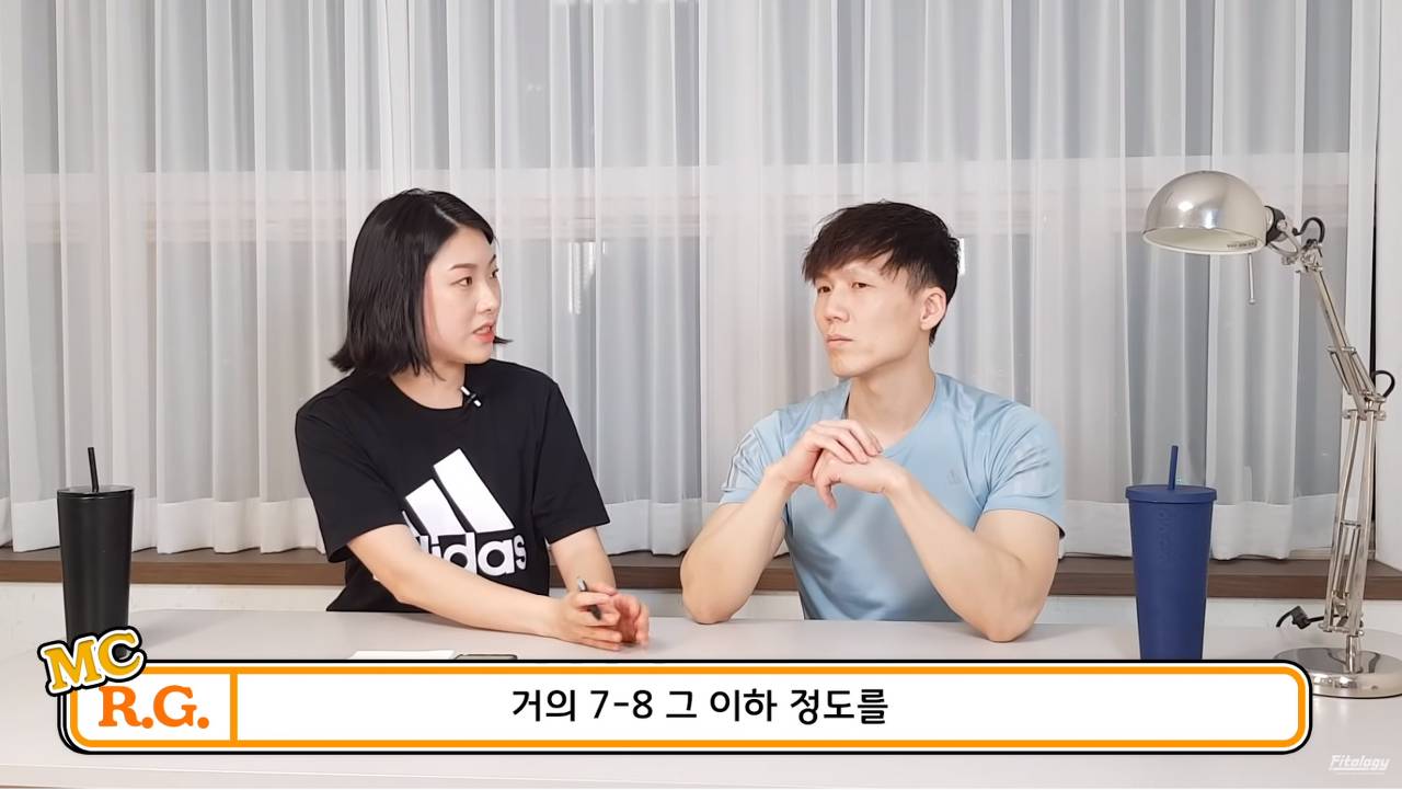 강한 여성의 마른 근육과 11자 복근의 필수 요소 낮은 체지방률 | 인스티즈