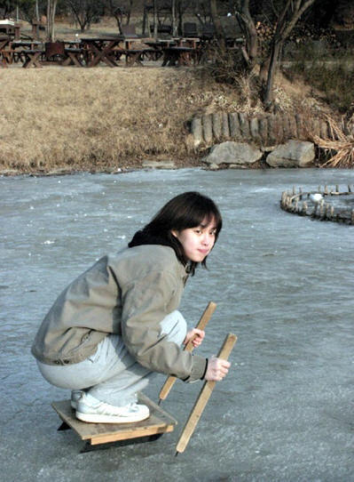 과한 꾸밈 노동 없이 편안하고 자연스러운 모습의 여자 연예인들 2 | 인스티즈